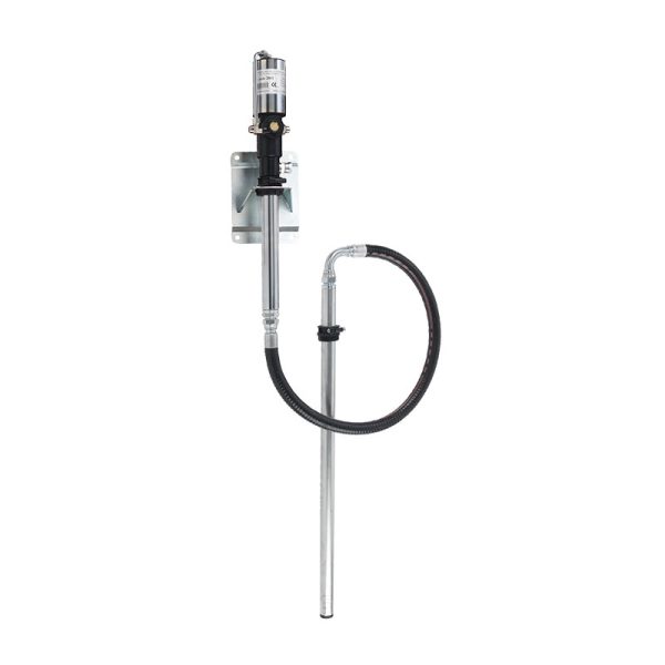 Wall mounted supply kit with air operated pump R. 5:1