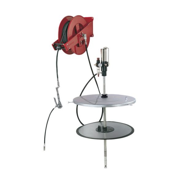 Greasing system installation with 15 m hose reel
